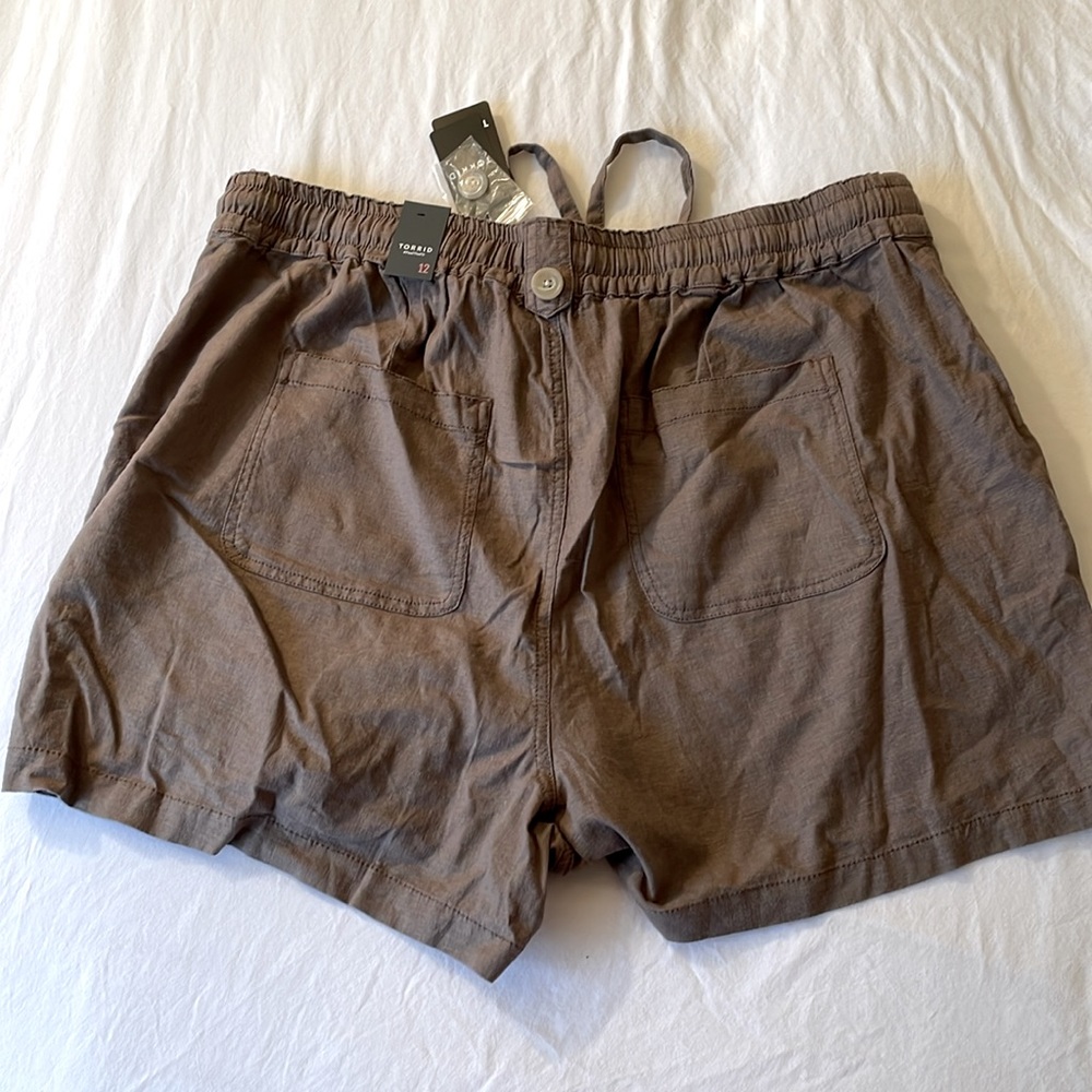 Torrid Linen Shorts - Picture 2 of 4